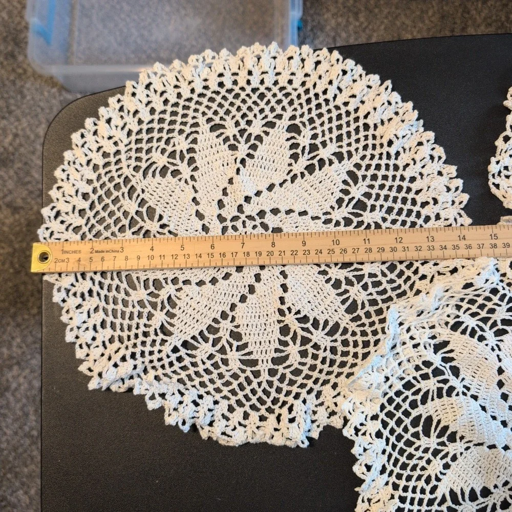 Doilie lot of 4 VTG White Pineapple & Rose Whirl 70's 80's Cottagecore Grandma